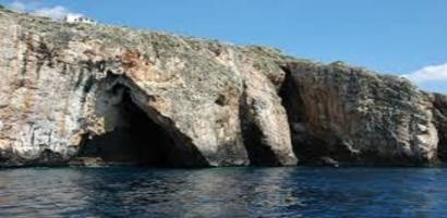 Grotta Delle Tre Porte